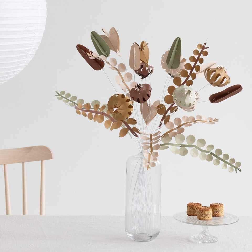 専用ページ　小鳥（サンキライ）鳩　花束　2点セット 花 オブジェ インテリア 枯れない花束 ペーパークラフト｜JURIANNE